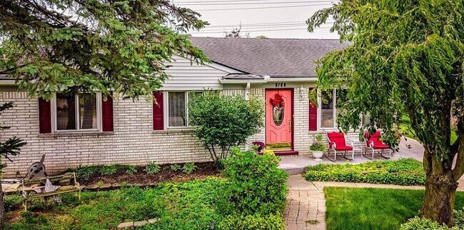 Building Photo - 9768 Jackson St