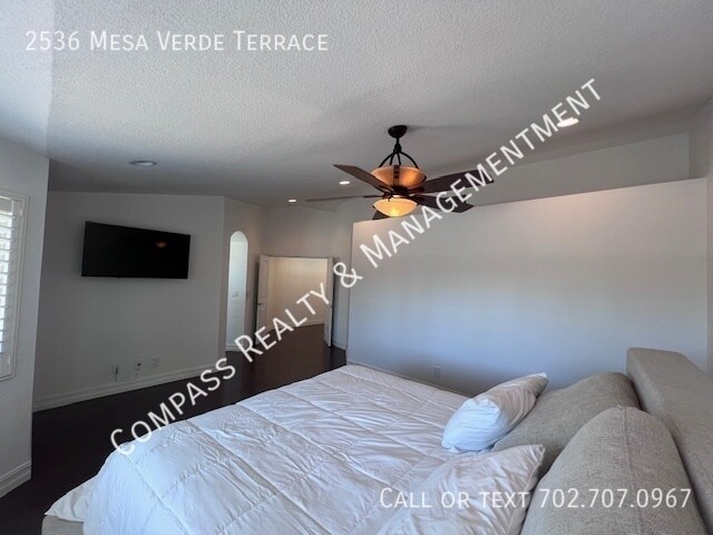 Building Photo - 2536 Mesa Verde Terrace