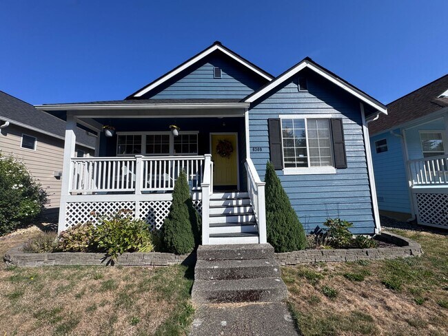 Primary Photo - Centrally Located 3/2 Home in Central Kits...