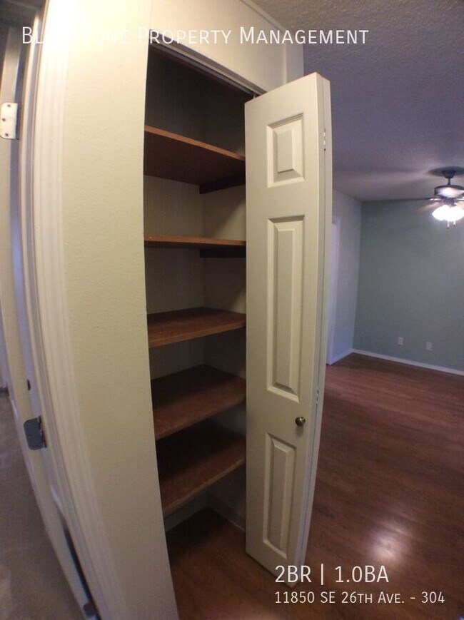 Building Photo - 11850 SE 26th Ave