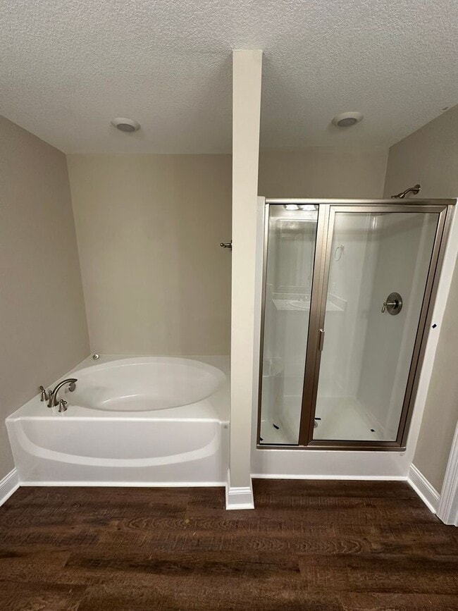 Building Photo - 510 Doyle Ln