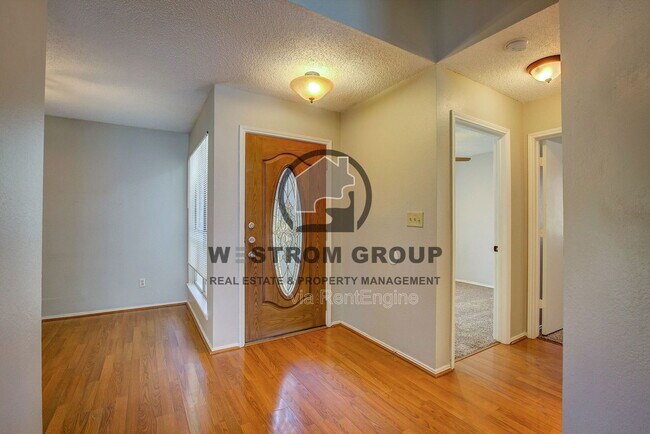 Building Photo - 8533 Brushy Creek Trail