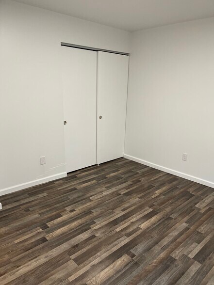 Building Photo - 321 Mount Everest Dr