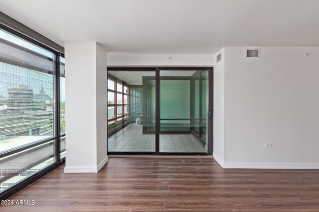 Building Photo - 4808 N 24th St