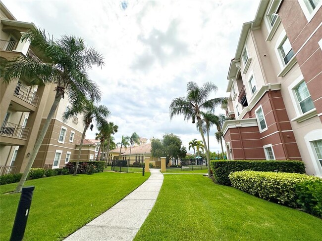 Building Photo - 5024 Shoreway Loop