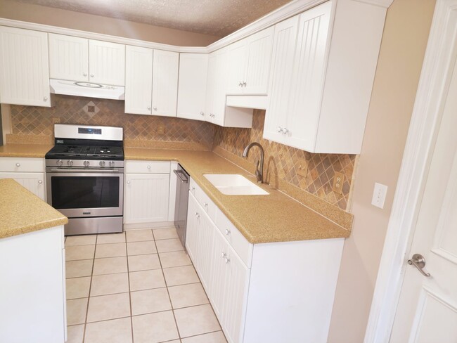 Building Photo - 5564 Dorsett Shoals Rd