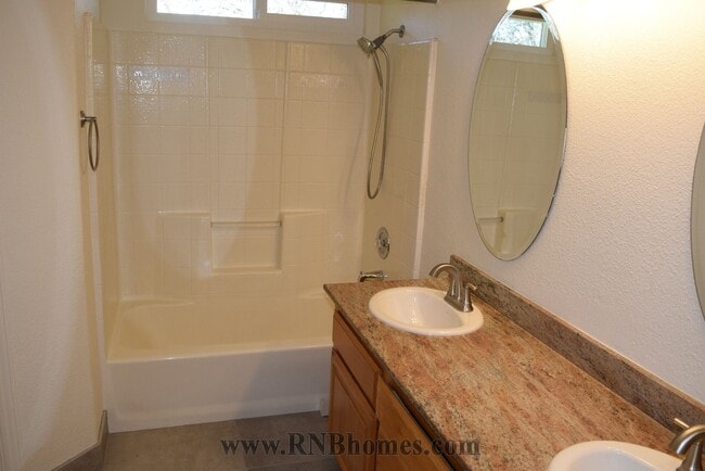 Building Photo - 3430 Rachel Ct