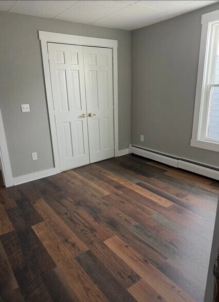 Building Photo - 138 Emery St