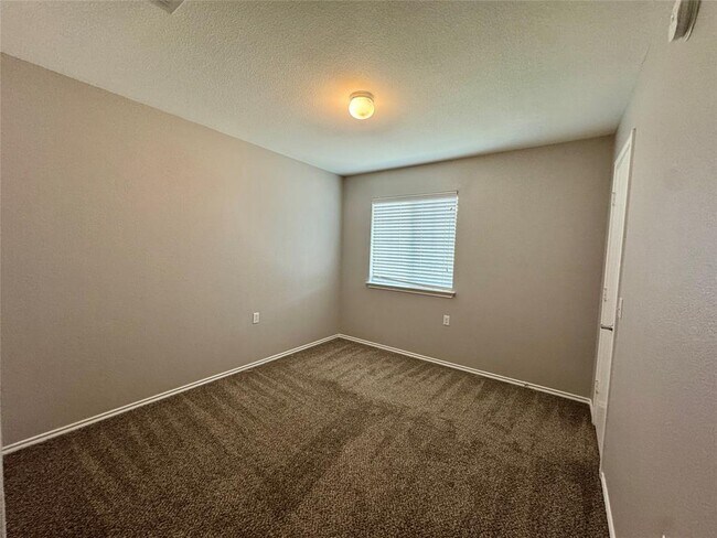 Building Photo - 7916 Nater Ln