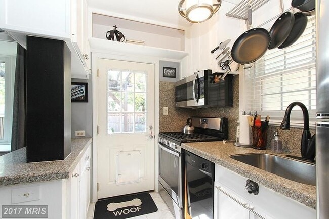 Building Photo - Wonderful Home in Great Arlington Location!