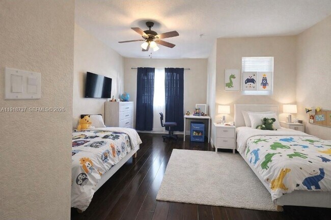 Building Photo - 2612 SW 81st Terrace