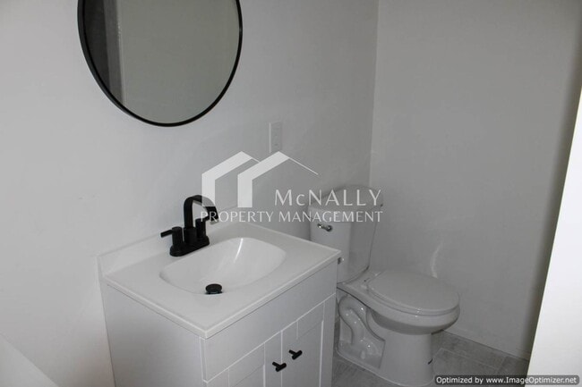 Building Photo - Newly Remodeled 3 Bedroom 2 Bathroom Home ...