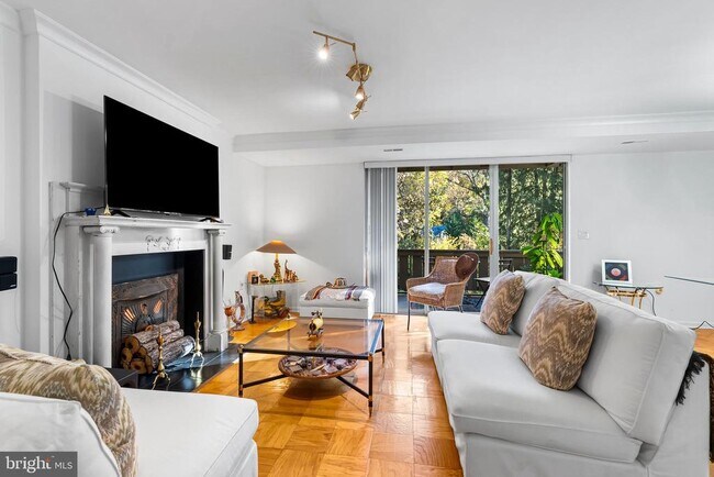 Building Photo - 110 Cross Keys Rd