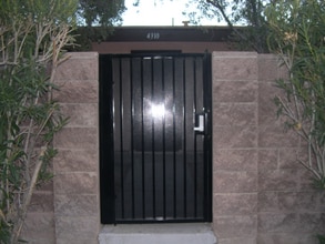 Building Photo - 4310 Caliente St