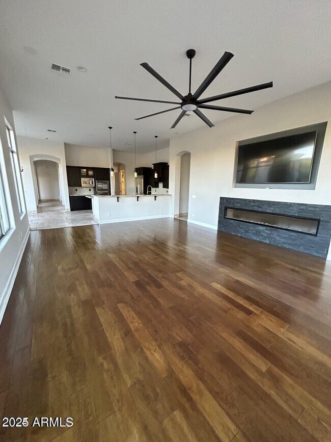 Building Photo - 3552 E Jaeger Cir