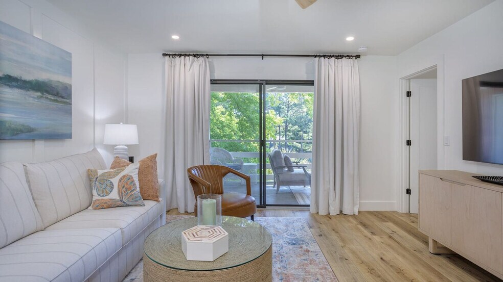 Primary Photo - 45 Folly Field Rd