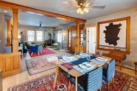 Building Photo - 155 Swart St