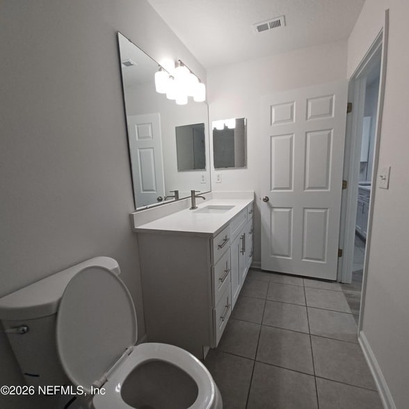 Building Photo - 575 Oakleaf Plantation Pkwy