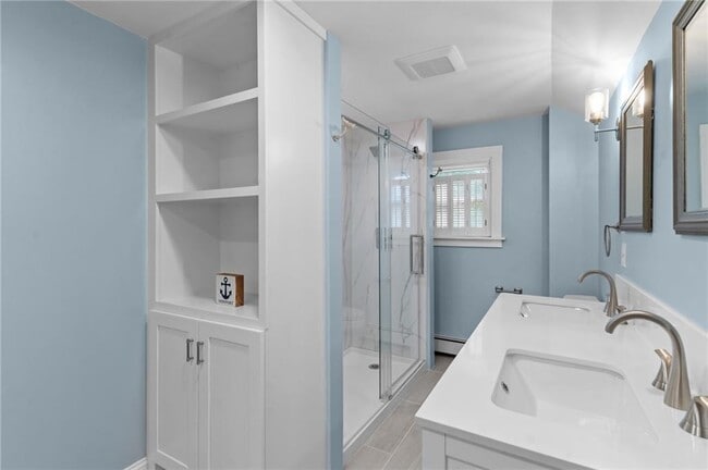 Building Photo - 19 Cross St