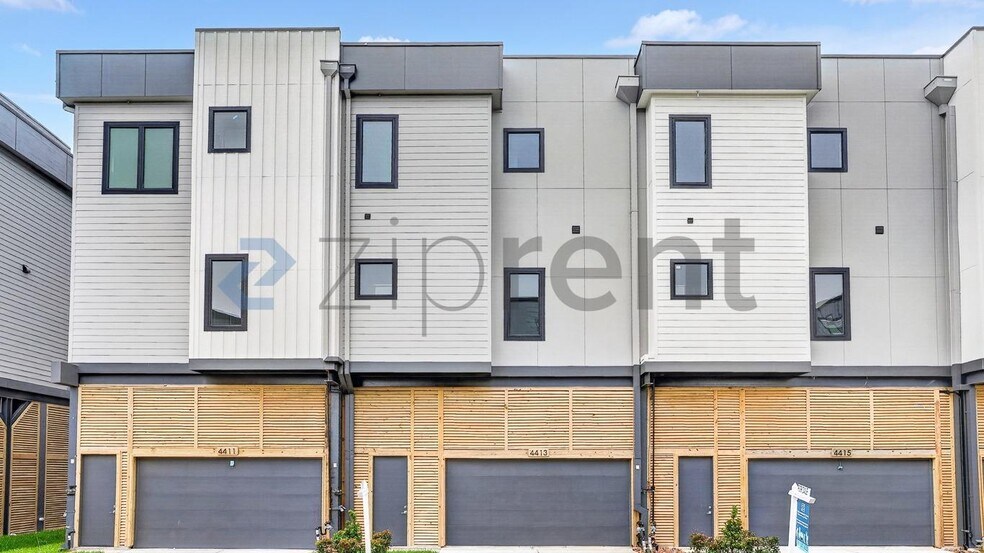 Building Photo - Unit