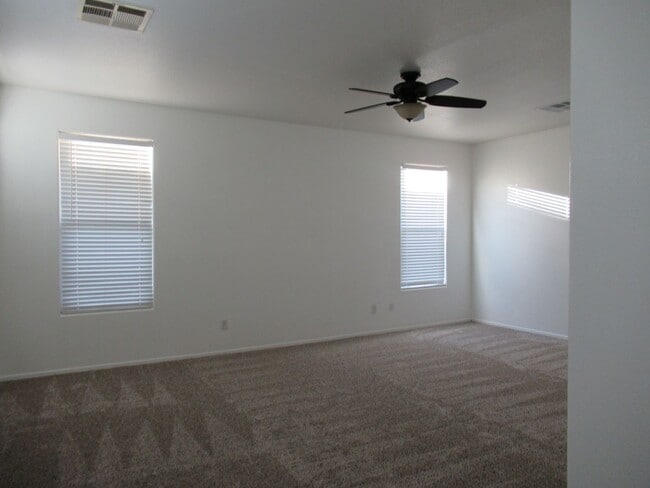 Building Photo - Beautiful Home in Gilbert!