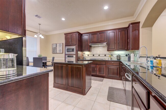 Building Photo - 1147 Sopris Dr