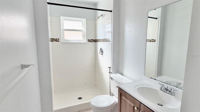 Building Photo - 5523 Westbrook Dr