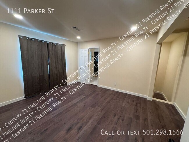 Building Photo - 1111 Parker St