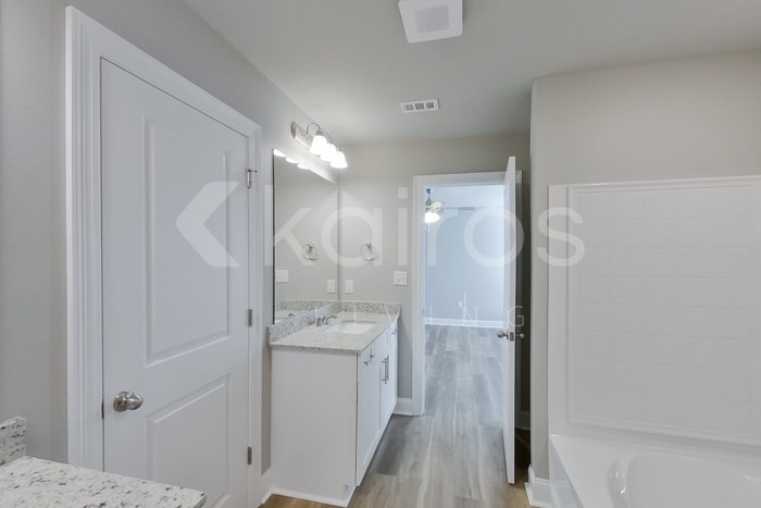 Building Photo - 18817 Seabiscuit Ln