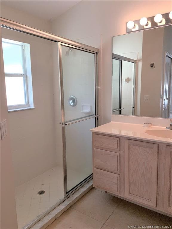 Building Photo - 456 SW Prado Ave