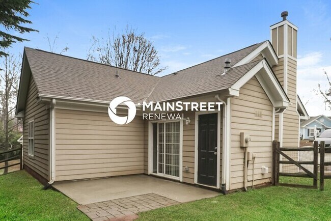 Building Photo - 3 Bedroom Pet-Friendly Home in Mooresville, NC with Main Street Renewal