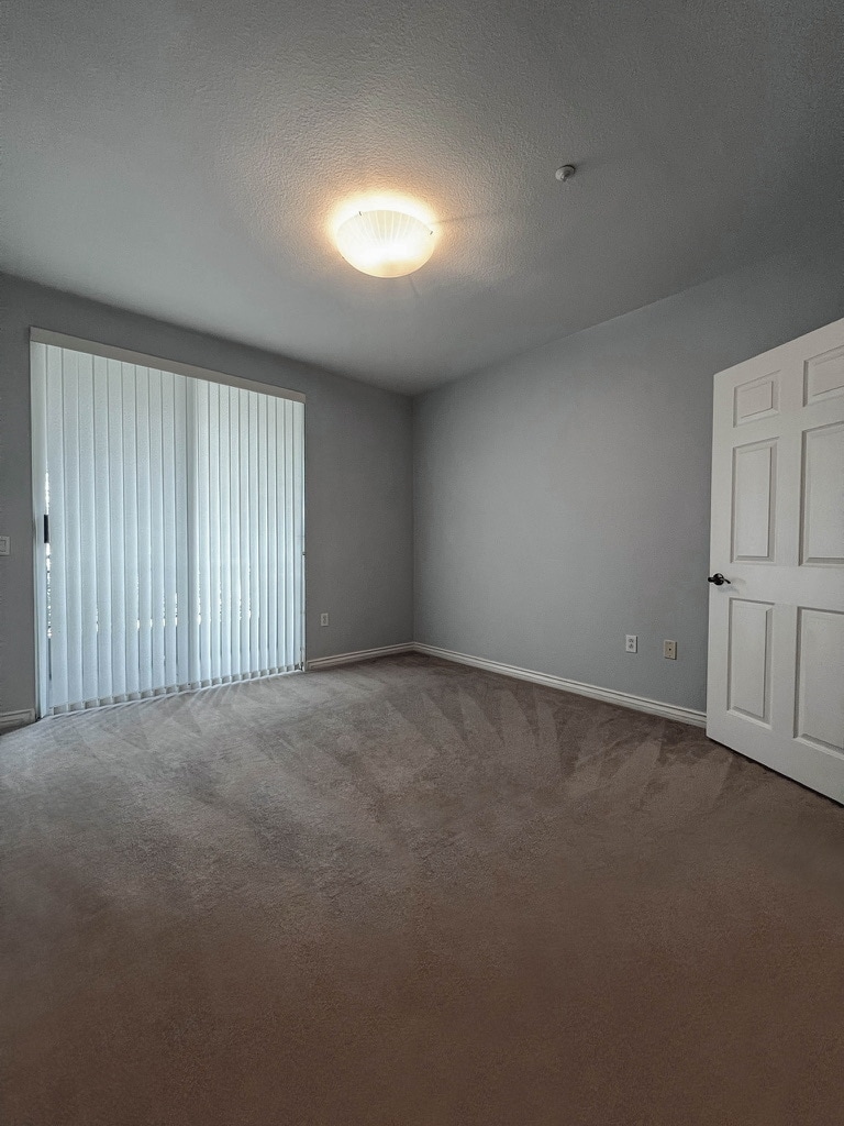 Bedroom - 4155 Executive Dr