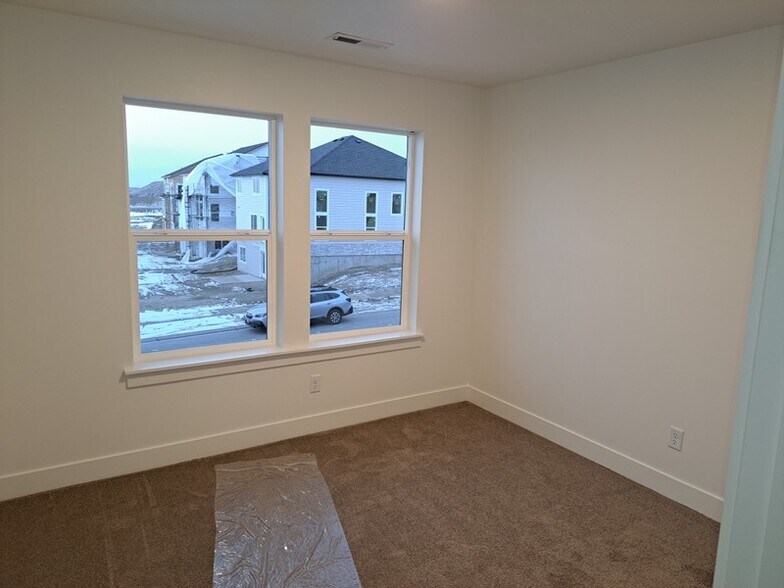 Building Photo - 4050 W 1470 N