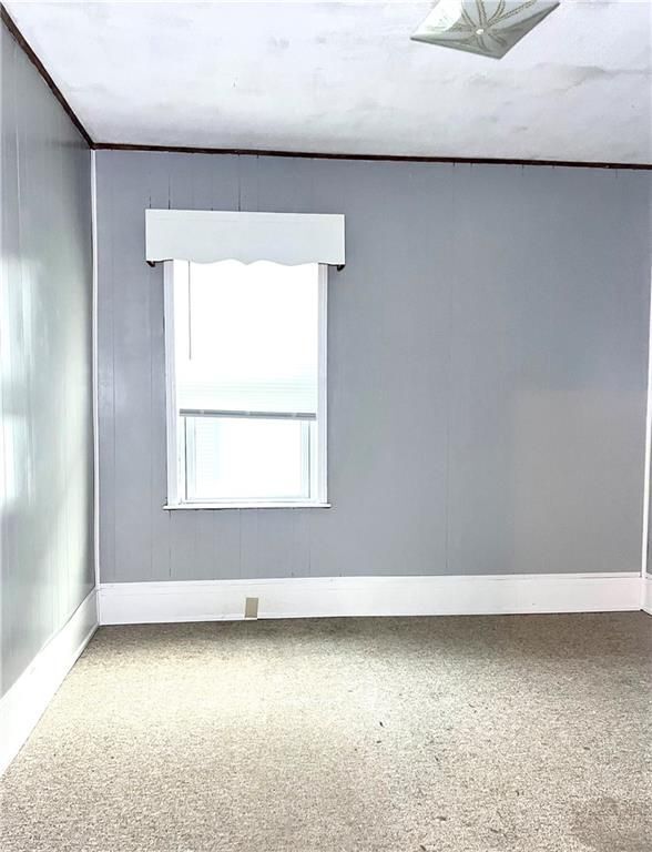 Building Photo - 3 Rowe Ave