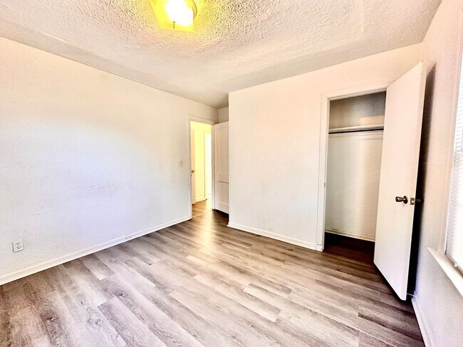 Building Photo - Three bedroom OKC Home