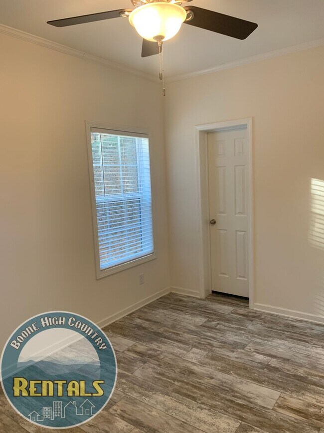 Building Photo - Modern Home Near New Market Center and Downtown Boone