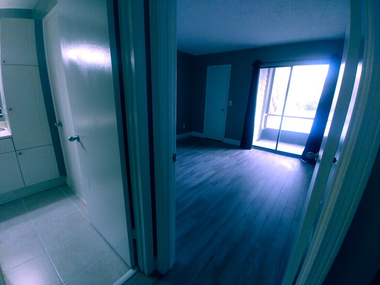 Building Photo - 10200 Belle Rive Blvd