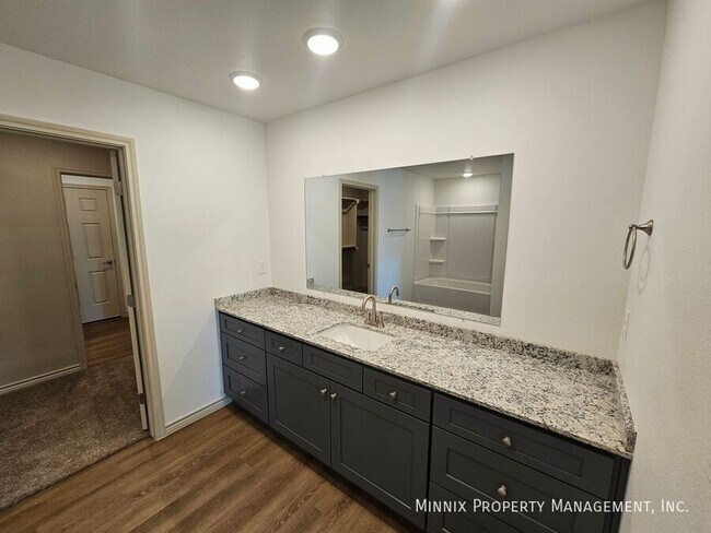 Building Photo - 1320 Bajada St