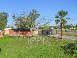 Building Photo - 1651 Hamilton St