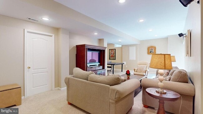 Building Photo - 43911 Camellia St