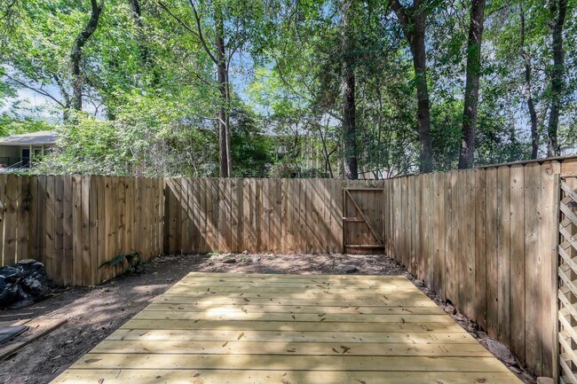 Building Photo - 26 Willowwood Cir