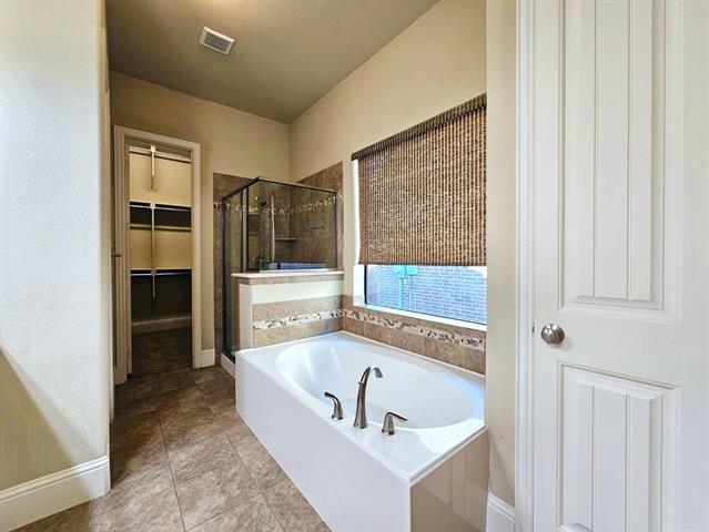 Building Photo - 7047 Comal Dr