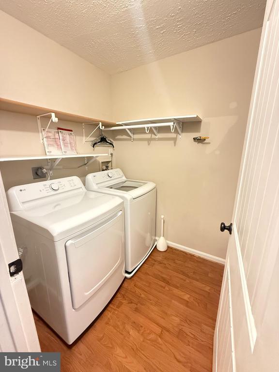 Building Photo - 10002 Oakton Terrace Rd