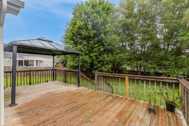 Building Photo - 1136 Paxton Dr