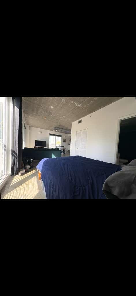 Building Photo - 455 NE 25th St