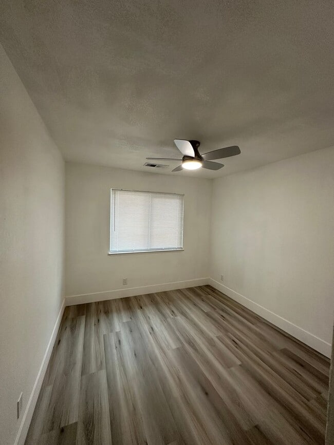 Building Photo - Must see newly remodeled home!!!