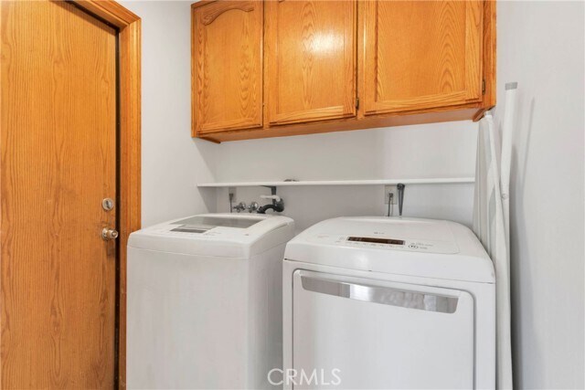 Building Photo - 26665 Lakeview Dr
