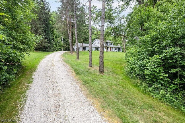 Building Photo - 4018 Sharon Copley Rd