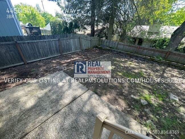 Building Photo - 4456 SW Plumeria Way