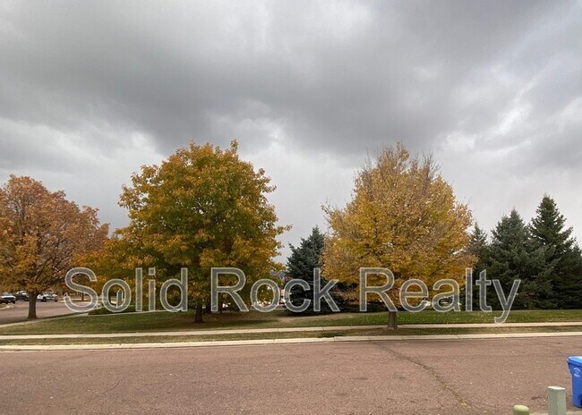 Building Photo - 4905 Teton Pl